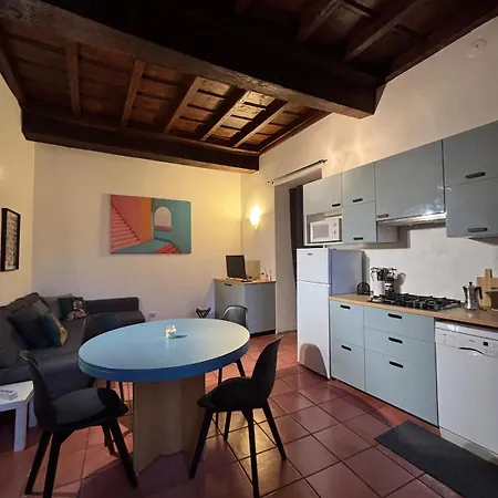 Milan's Secret Courtyard - Historic Center Apartamento